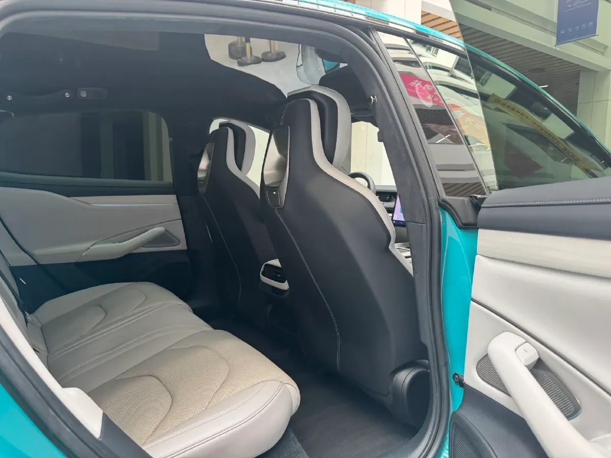 2024 MI SU7 BEV 101KWH,autocango,china used car exporter,china ev exporter,chinese used car exporter,chinese used ev exporter