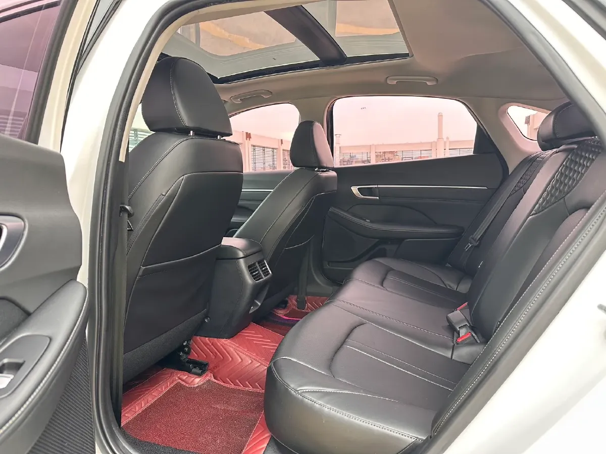 2020 Hyundai Sonata 1.5T 170HP L4 7DCT,autocango,china used car exporter,china ev exporter,chinese used car exporter,chinese used ev exporter