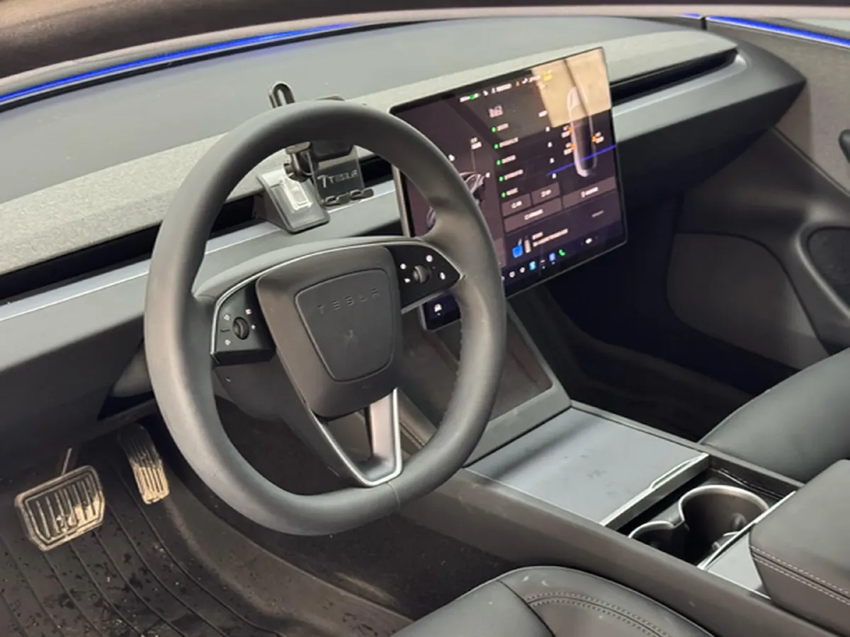 2025 Tesla Model 3 BEV 62.5KWH,autocango,china used car exporter,china ev exporter,chinese used car exporter,chinese used ev exporter