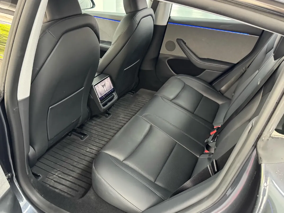 2025 Tesla Model 3 BEV 62.5KWH,autocango,china used car exporter,china ev exporter,chinese used car exporter,chinese used ev exporter