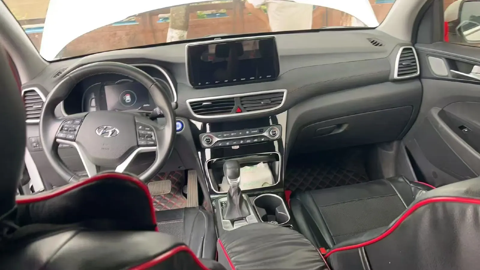 2019 Hyundai Tucson 1.6T 177HP L4 7DCT,autocango,china used car exporter,china ev exporter,chinese used car exporter,chinese used ev exporter