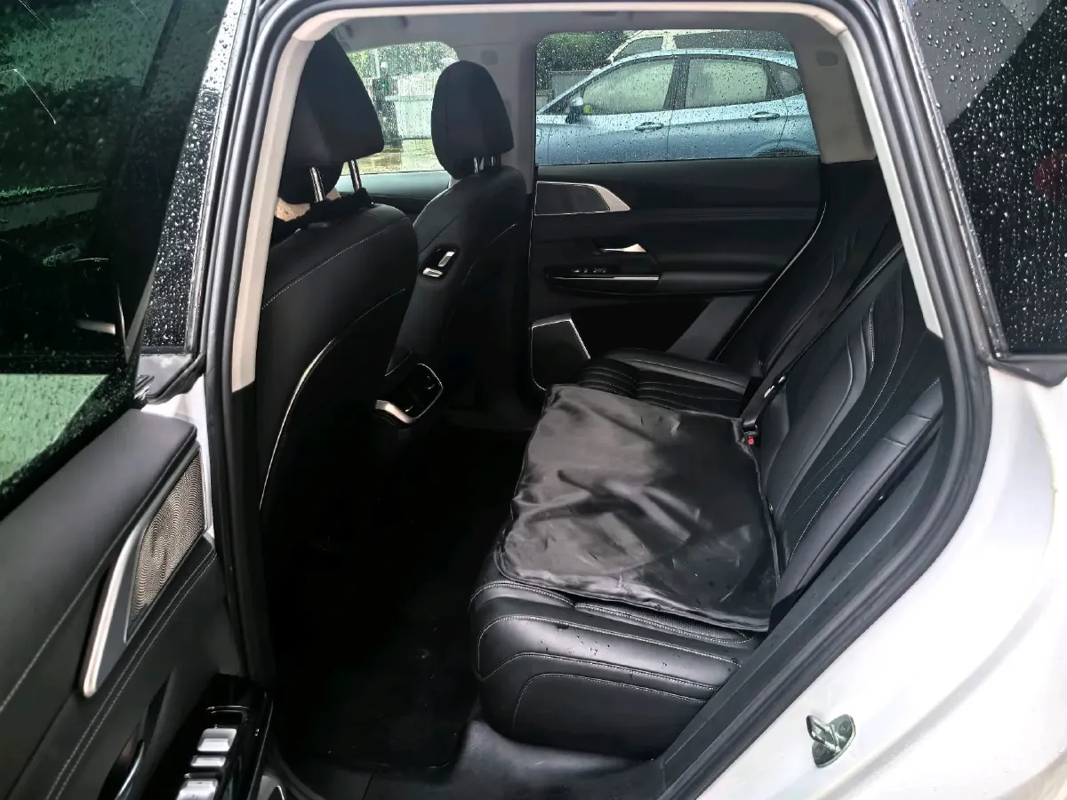 2022 Xpeng G9 BEV 98KWH,autocango,china used car exporter,china ev exporter,chinese used car exporter,chinese used ev exporter