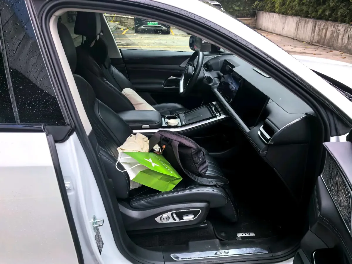 2022 Xpeng G9 BEV 98KWH,autocango,china used car exporter,china ev exporter,chinese used car exporter,chinese used ev exporter