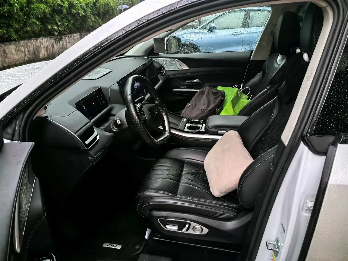 2022 Xpeng G9 BEV 98KWH,autocango,china used car exporter,china ev exporter,chinese used car exporter,chinese used ev exporter