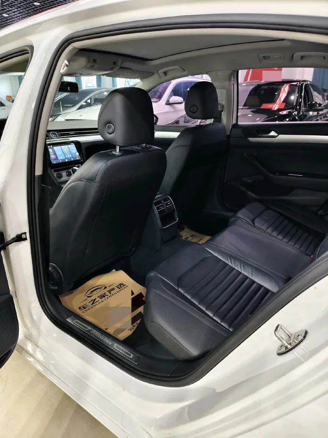 2018 Volkswagen Magotan 1.4T 150HP L4 7DCT,autocango,china used car exporter,china ev exporter,chinese used car exporter,chinese used ev exporter