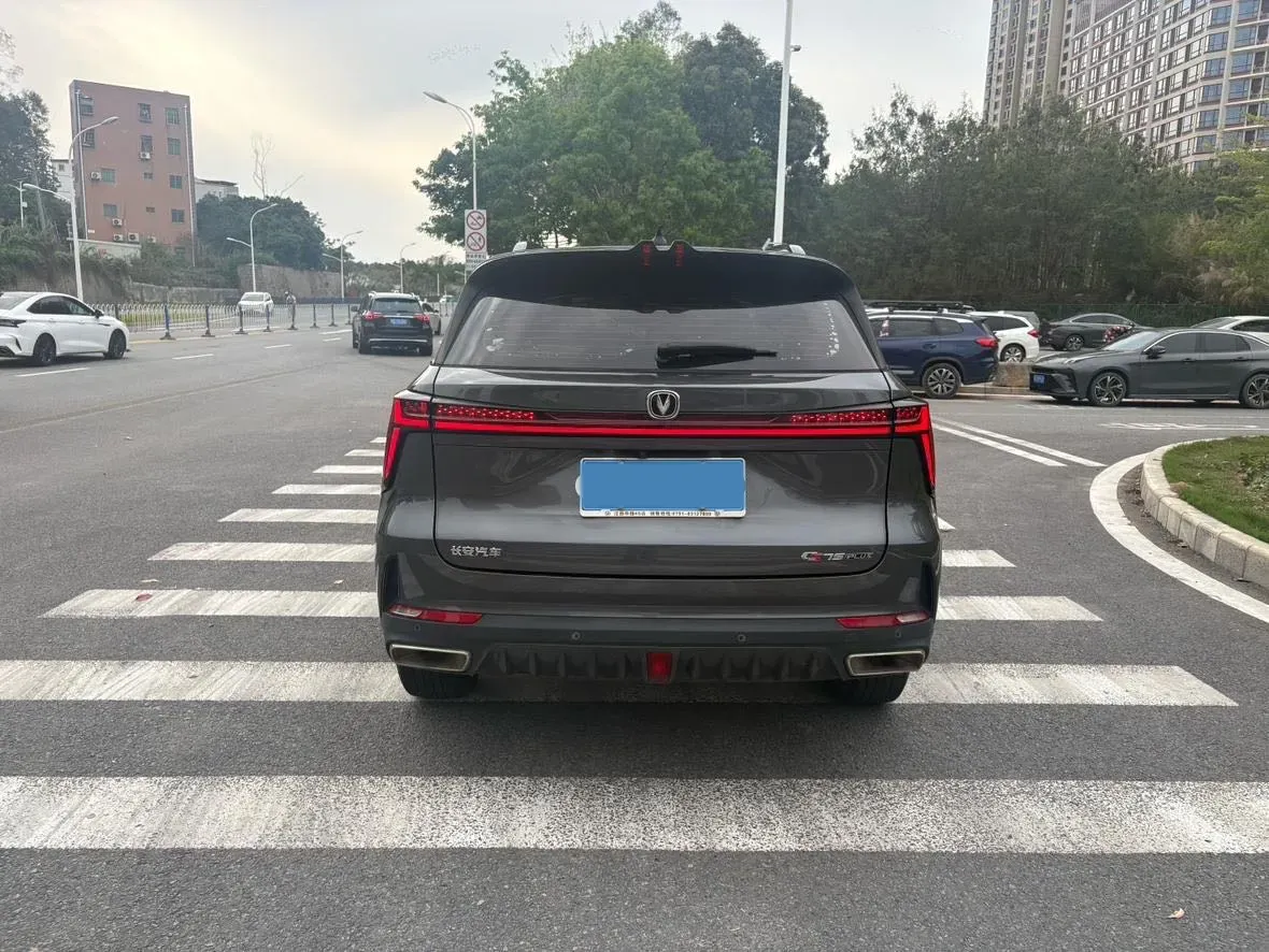 2022 ChangAn CS75 Plus 1.5T 188HP L4 8AT,autocango,china used car exporter,china ev exporter,chinese used car exporter,chinese used ev exporter