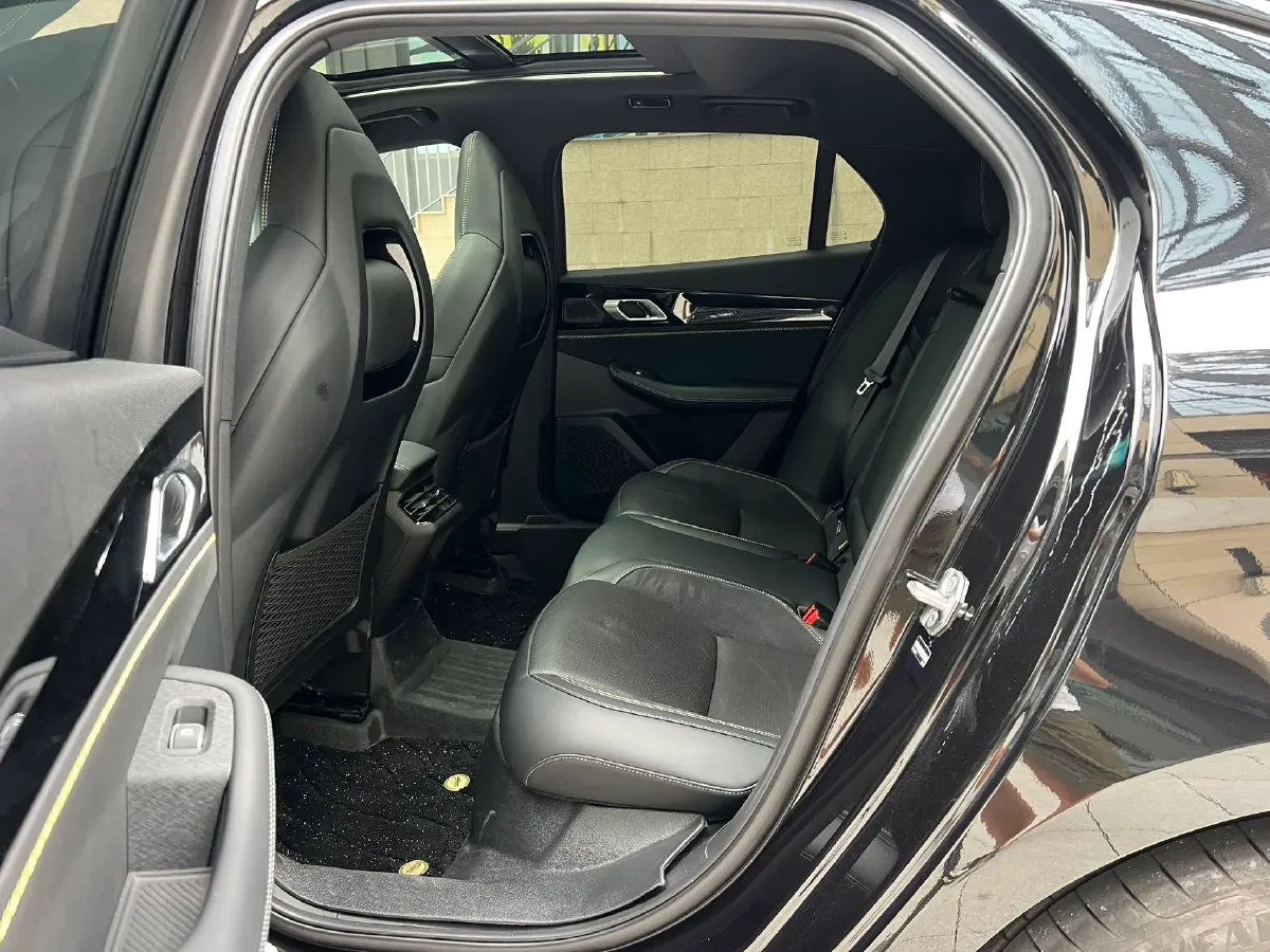 2023 LYNK&CO 03 2.0T 254HP L4 7DCT,autocango,china used car exporter,china ev exporter,chinese used car exporter,chinese used ev exporter