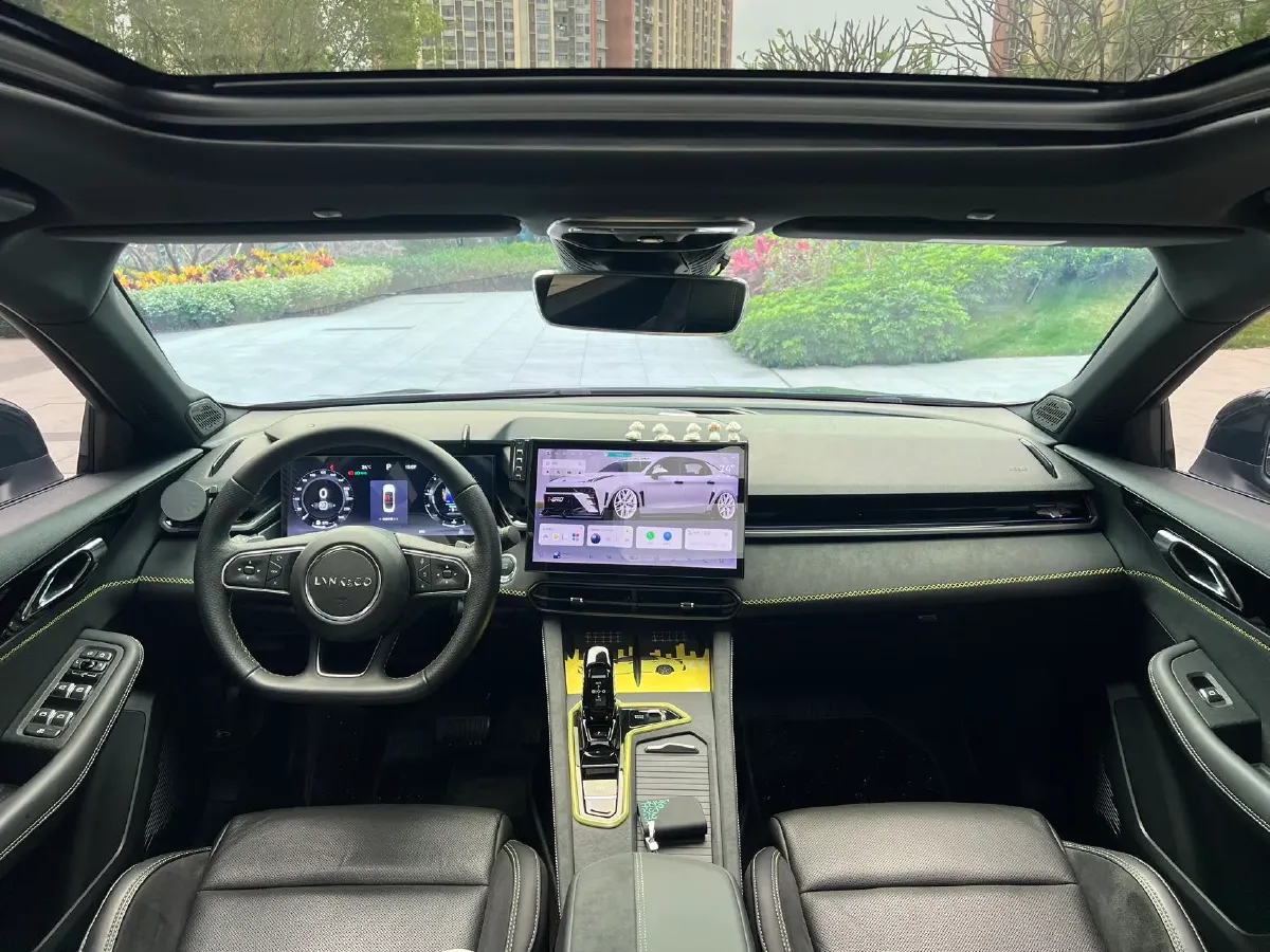 2023 LYNK&CO 03 2.0T 254HP L4 7DCT,autocango,china used car exporter,china ev exporter,chinese used car exporter,chinese used ev exporter