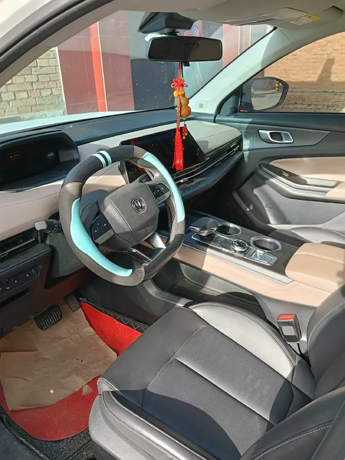 2022 ChangAn Oshan X7 Plus 1.5T 188HP L4 7DCT,autocango,china used car exporter,china ev exporter,chinese used car exporter,chinese used ev exporter