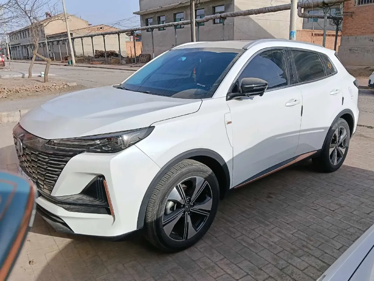 2022 ChangAn Oshan X7 Plus 1.5T 188HP L4 7DCT,autocango,china used car exporter,china ev exporter,chinese used car exporter,chinese used ev exporter