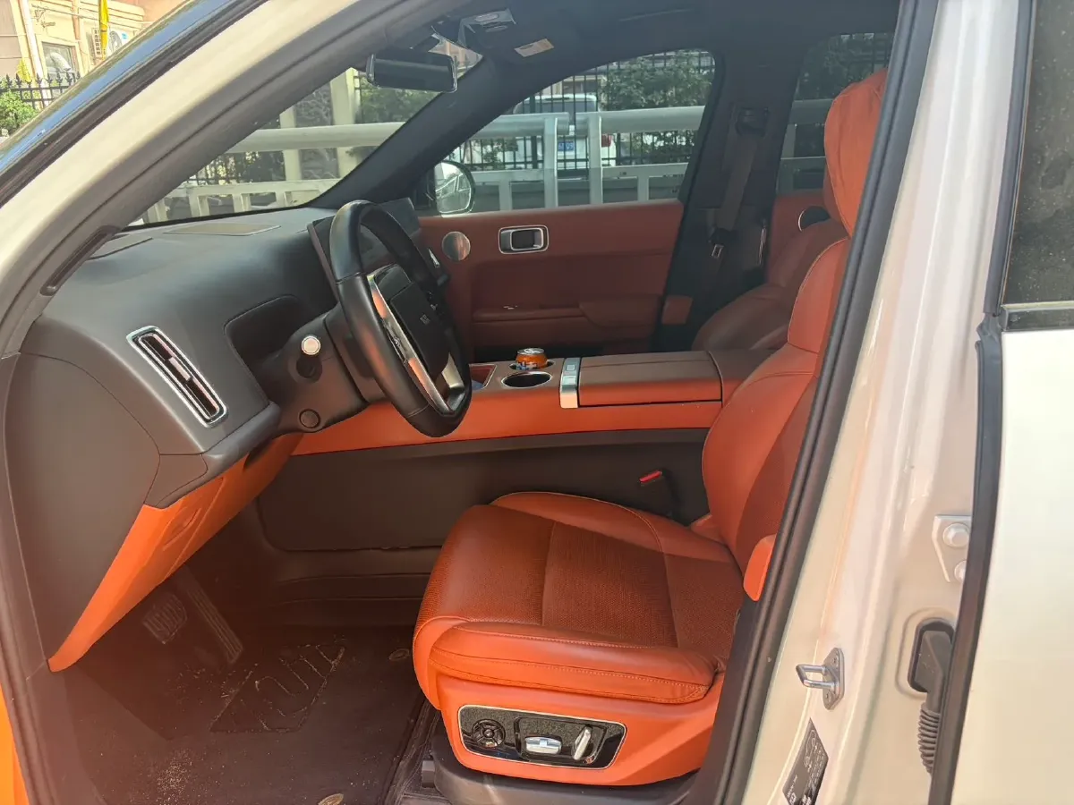 2023 Li L7 Range Extended 154HP REEV 40.9KWH,autocango,china used car exporter,china ev exporter,chinese used car exporter,chinese used ev exporter