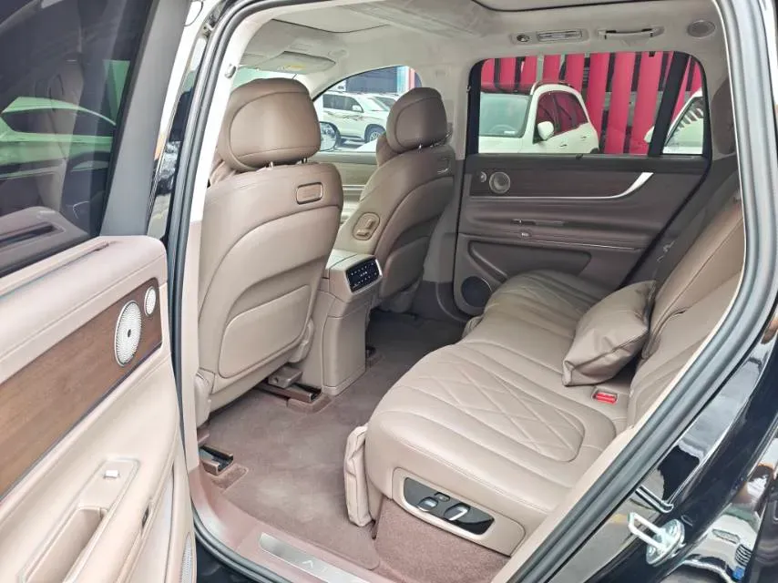 2024 AITO AITO M9 1.5T 152HP L4 REEV 42KWH,autocango,china used car exporter,china ev exporter,chinese used car exporter,chinese used ev exporter