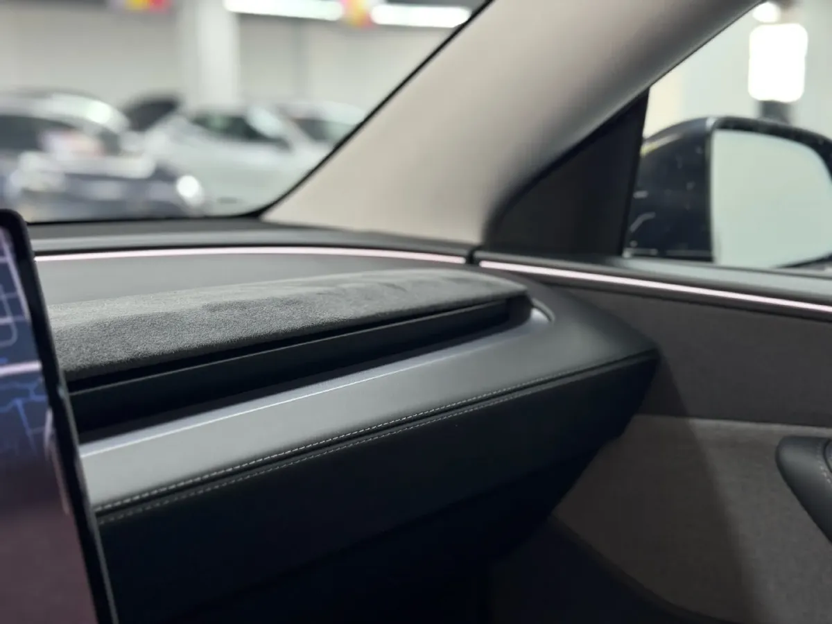 2025 Tesla Model Y BEV 62.5KWH,autocango,china used car exporter,china ev exporter,chinese used car exporter,chinese used ev exporter