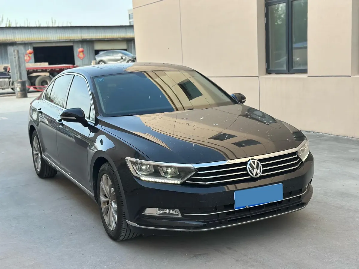 2018 Volkswagen Magotan 1.8T 180HP L4 7DCT,autocango,china used car exporter,china ev exporter,chinese used car exporter,chinese used ev exporter