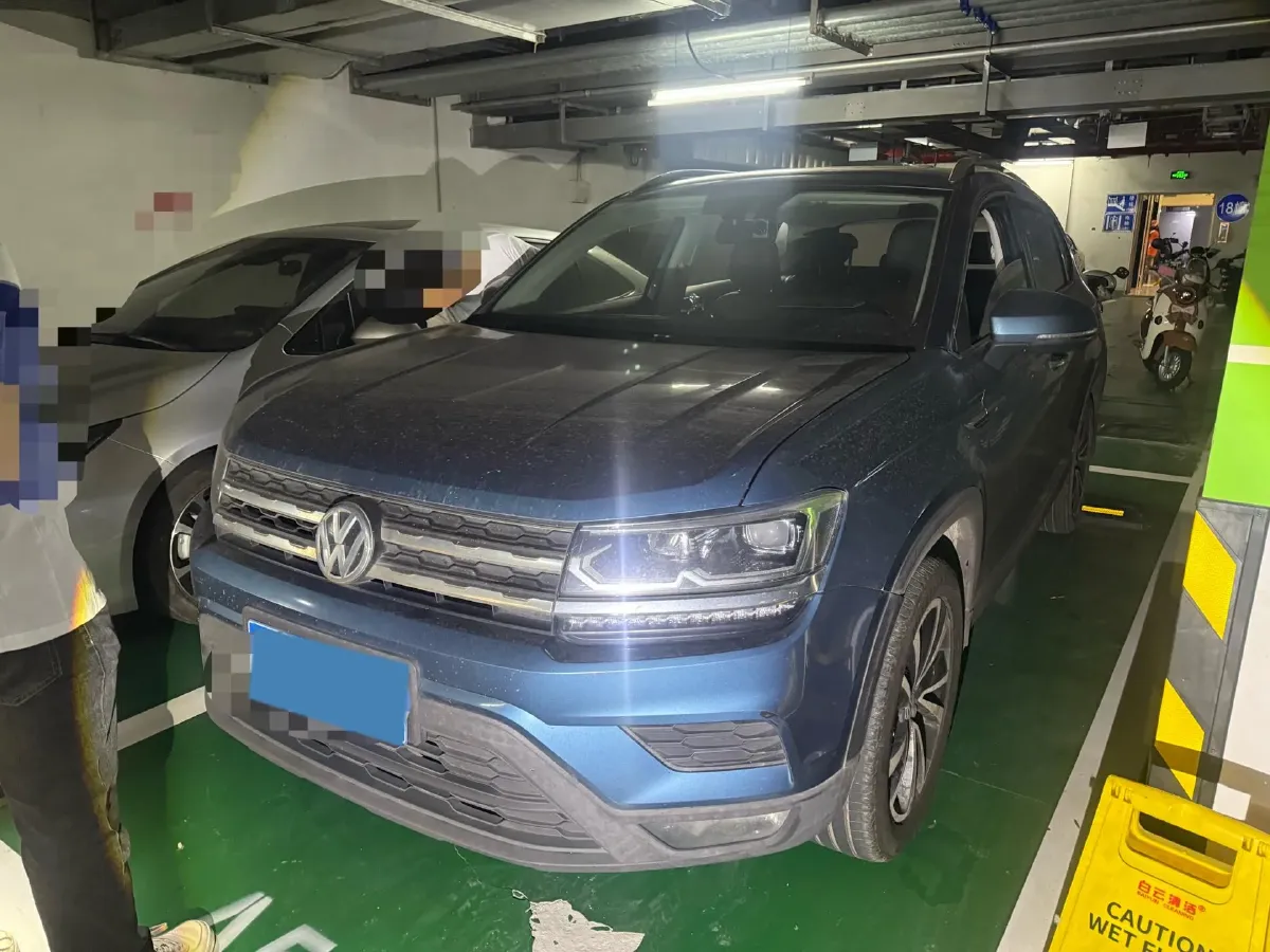 2019 MINI MINI 1.5T 102HP L3 7DCT,autocango,china used car exporter,china ev exporter,chinese used car exporter,chinese used ev exporter