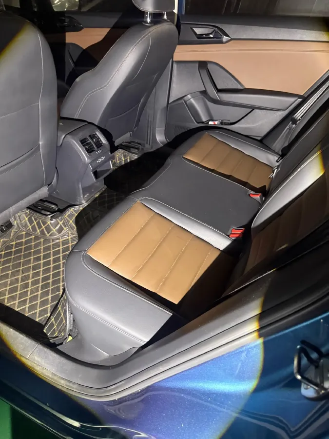 2019 MINI MINI 1.5T 102HP L3 7DCT,autocango,china used car exporter,china ev exporter,chinese used car exporter,chinese used ev exporter