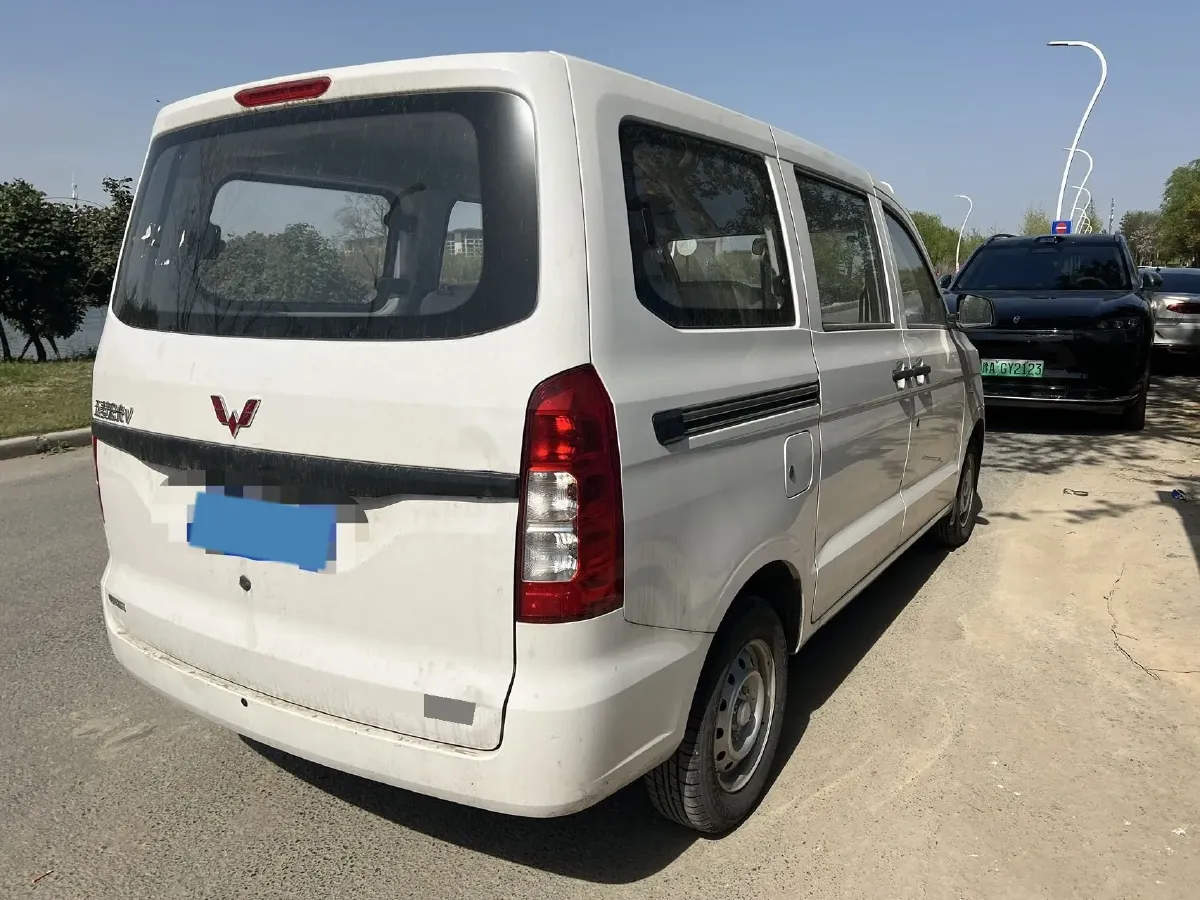 2022 JinBei Little Sea Lion X30 1.5L 102HP L4 5MT,autocango,china used car exporter,china ev exporter,chinese used car exporter,chinese used ev exporter