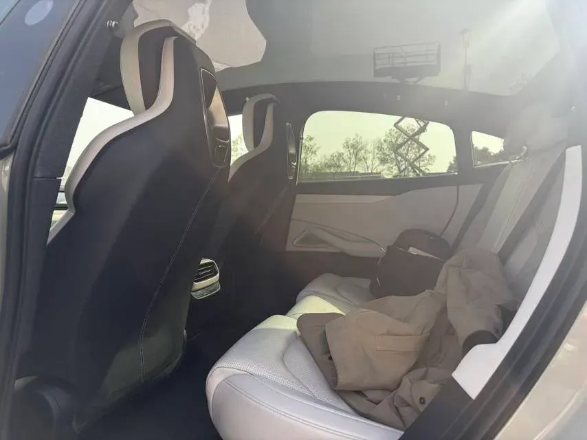 2024 MI SU7 BEV 73.6KWH,autocango,china used car exporter,china ev exporter,chinese used car exporter,chinese used ev exporter