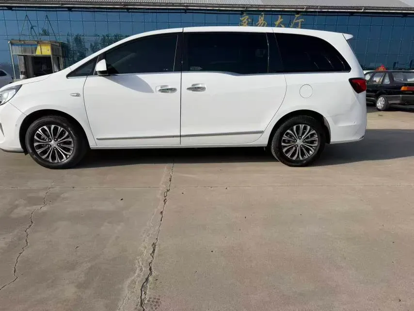 2023 Buick GL8 2.0T 237HP L4 9AT,autocango,china used car exporter,china ev exporter,chinese used car exporter,chinese used ev exporter