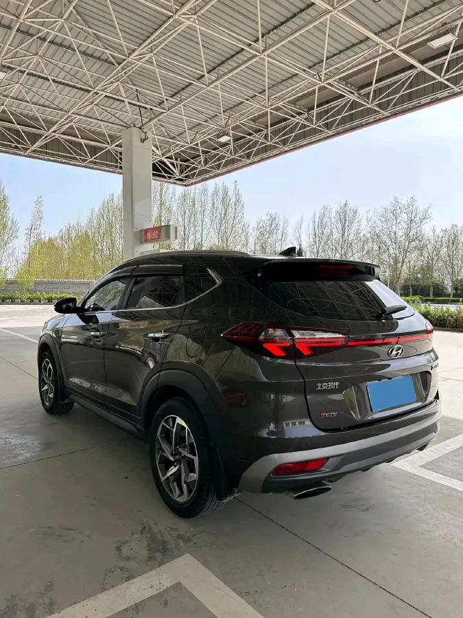 2015 Hyundai Tucson 1.6T 177HP L4 7DCT,autocango,china used car exporter,china ev exporter,chinese used car exporter,chinese used ev exporter