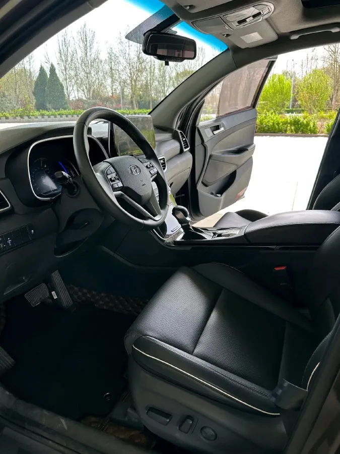 2015 Hyundai Tucson 1.6T 177HP L4 7DCT,autocango,china used car exporter,china ev exporter,chinese used car exporter,chinese used ev exporter