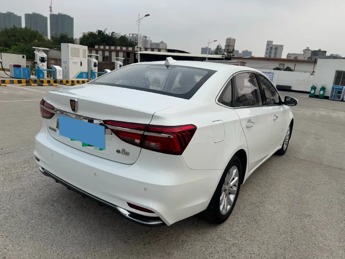 2017 Roewe i6 1.0T 125HP L3 2AT PHEV,autocango,china used car exporter,china ev exporter,chinese used car exporter,chinese used ev exporter