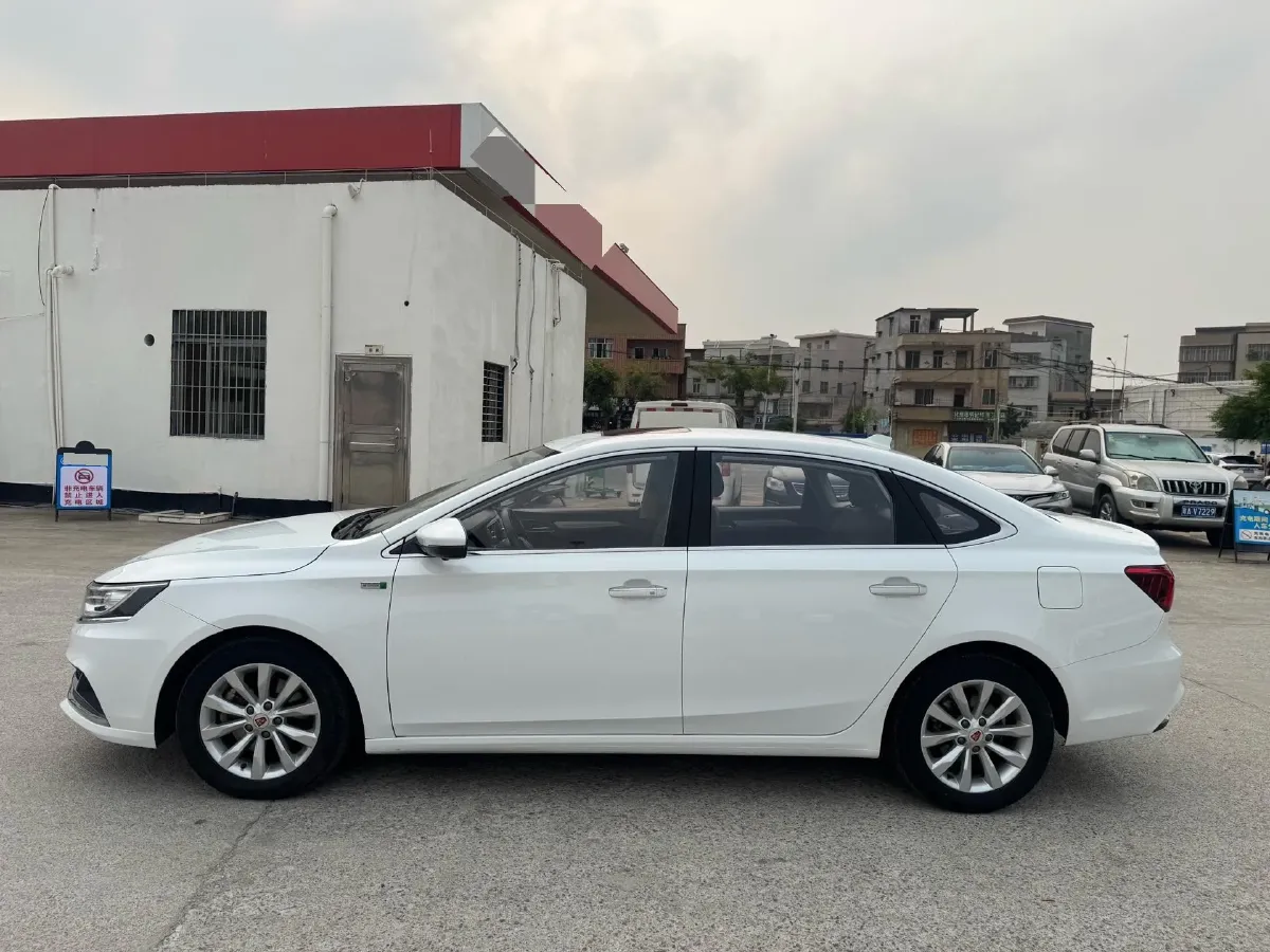 2017 Roewe i6 1.0T 125HP L3 2AT PHEV,autocango,china used car exporter,china ev exporter,chinese used car exporter,chinese used ev exporter