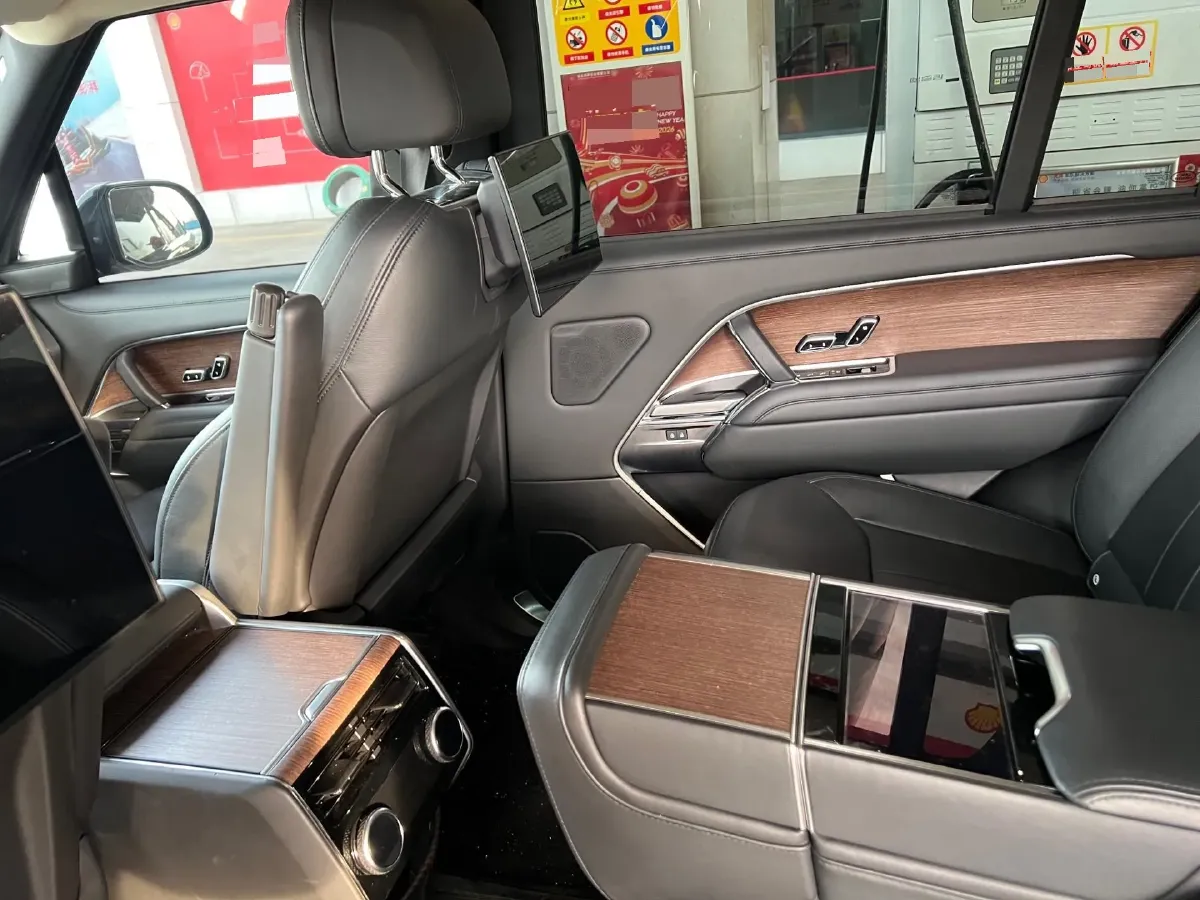 2024 Land Rover Range Rover 3.0T 400HP L6 8AT,autocango,china used car exporter,china ev exporter,chinese used car exporter,chinese used ev exporter