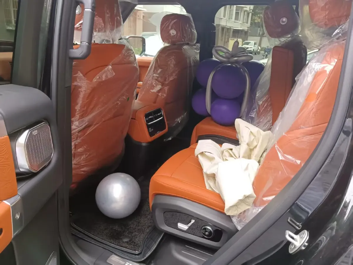 2025 Jetour Zongheng G700 2.0T 211HP L4 2DHT PHEV,autocango,china used car exporter,china ev exporter,chinese used car exporter,chinese used ev exporter