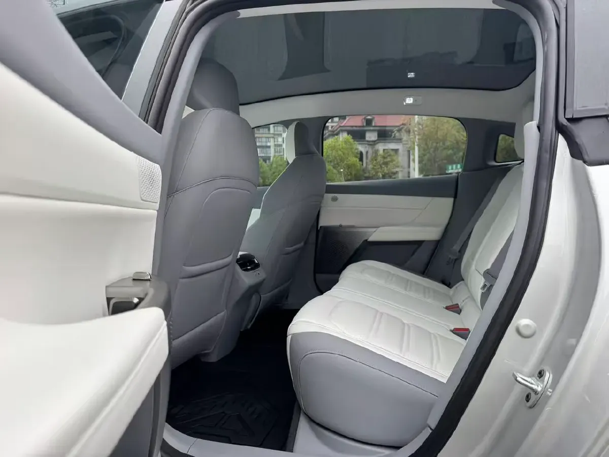 2024 DongFeng eπ eπ007 BEV 70.26KWH,autocango,china used car exporter,china ev exporter,chinese used car exporter,chinese used ev exporter