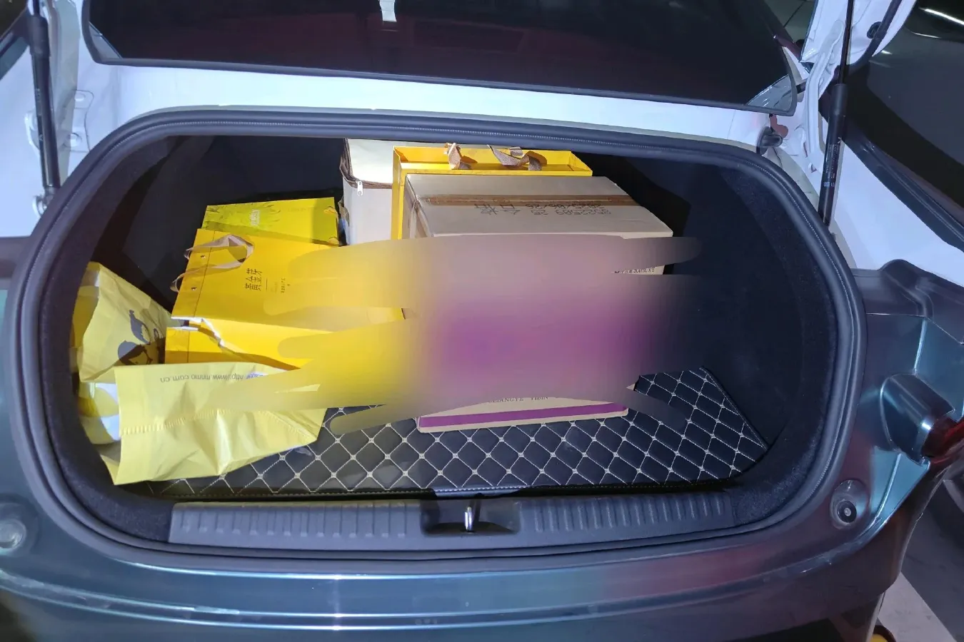 2020 Xpeng P7 BEV 70.8KWH,autocango,china used car exporter,china ev exporter,chinese used car exporter,chinese used ev exporter