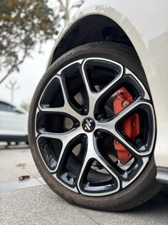 2025 IM L6 BEV,autocango,china used car exporter,china ev exporter,chinese used car exporter,chinese used ev exporter