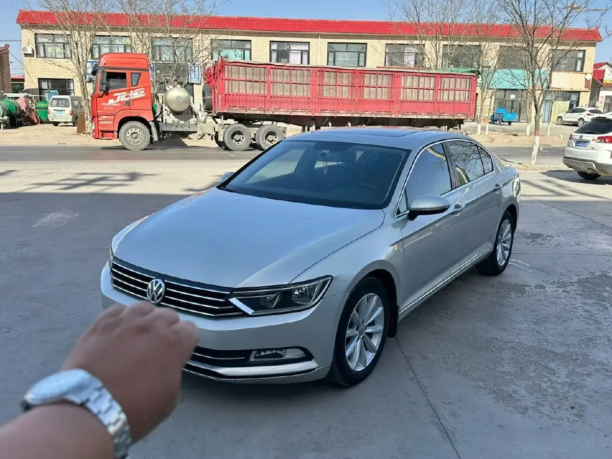 2018 Volkswagen Magotan 1.8T 180HP L4 7DCT,autocango,china used car exporter,china ev exporter,chinese used car exporter,chinese used ev exporter