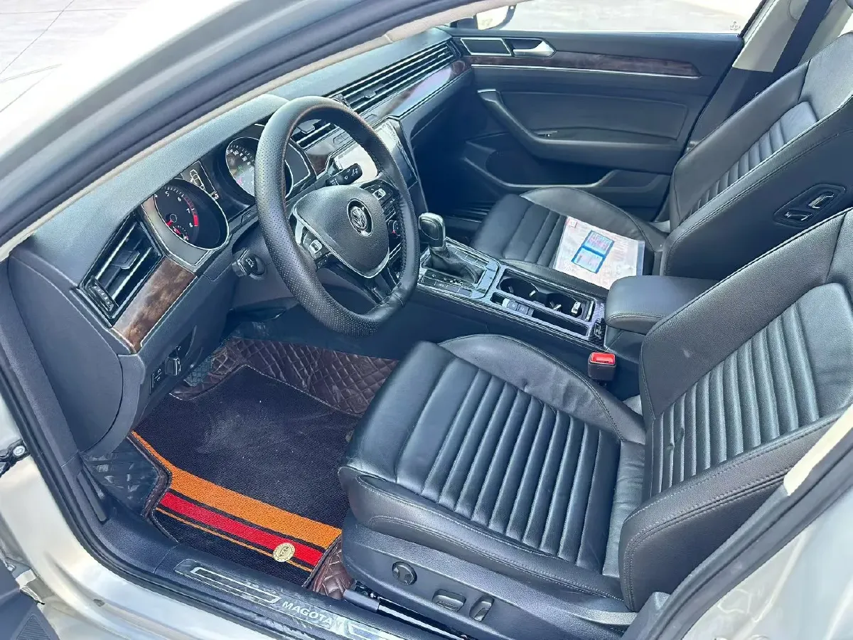 2018 Volkswagen Magotan 1.8T 180HP L4 7DCT,autocango,china used car exporter,china ev exporter,chinese used car exporter,chinese used ev exporter