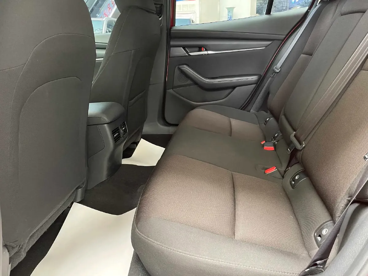 2023 Mazda 3 Axela 2.0L 158HP L4 6AT,autocango,china used car exporter,china ev exporter,chinese used car exporter,chinese used ev exporter