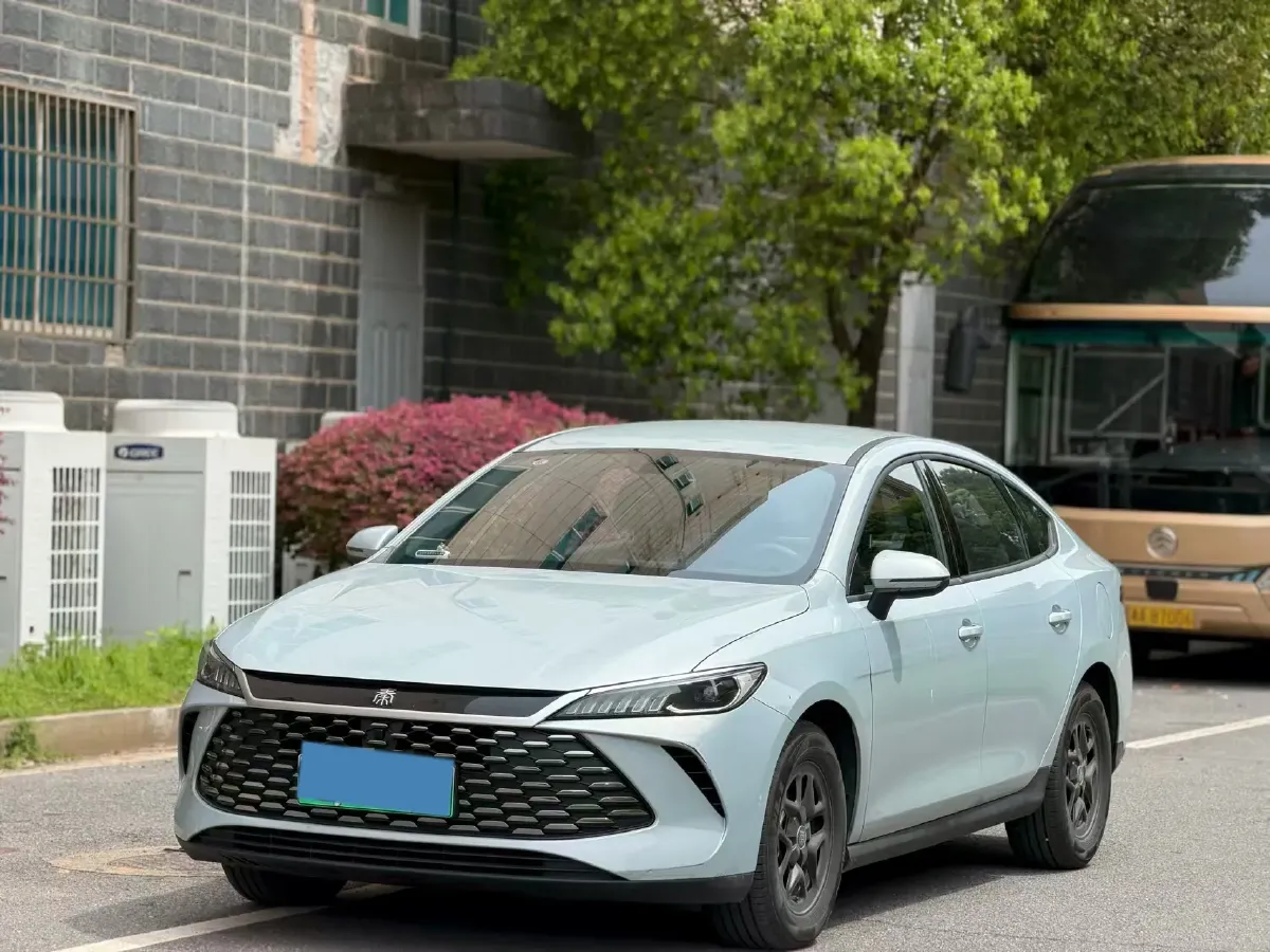 2025 BYD Qin Plus 1.5L 101HP L4 E-CVT PHEV 7.68KWH,autocango,china used car exporter,china ev exporter,chinese used car exporter,chinese used ev exporter