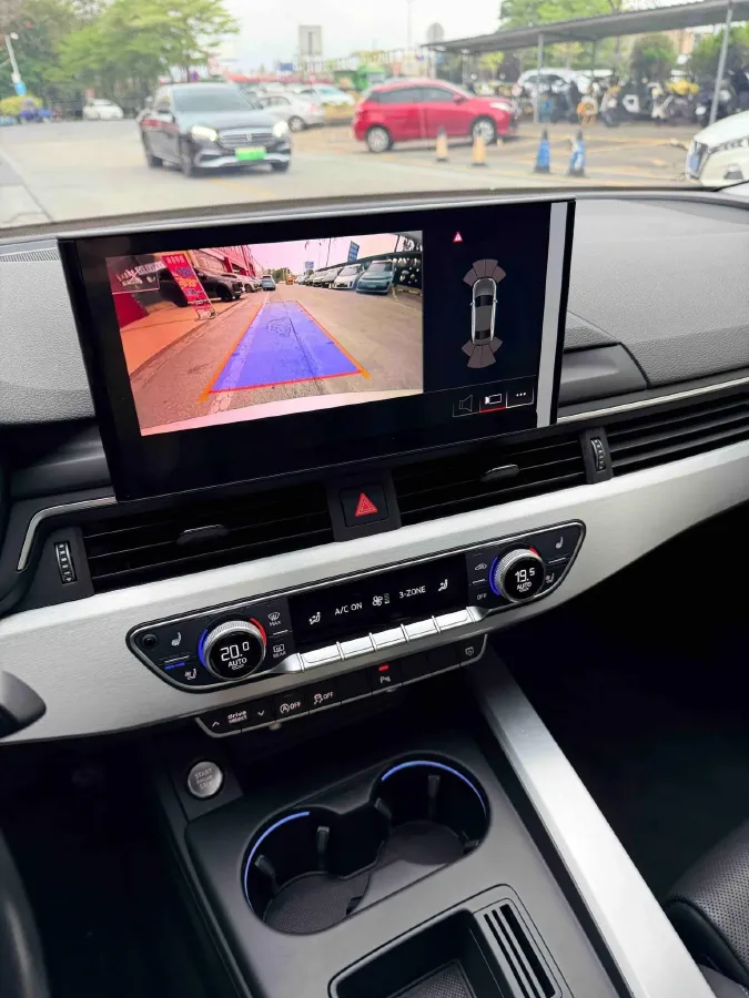 2022 Audi A4L 2.0T 190HP L4 7DCT,autocango,china used car exporter,china ev exporter,chinese used car exporter,chinese used ev exporter