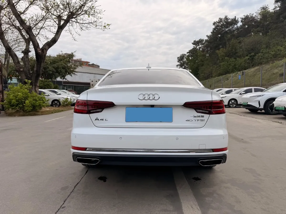 2019 Audi A4L 2.0T 190HP L4 7DCT,autocango,china used car exporter,china ev exporter,chinese used car exporter,chinese used ev exporter
