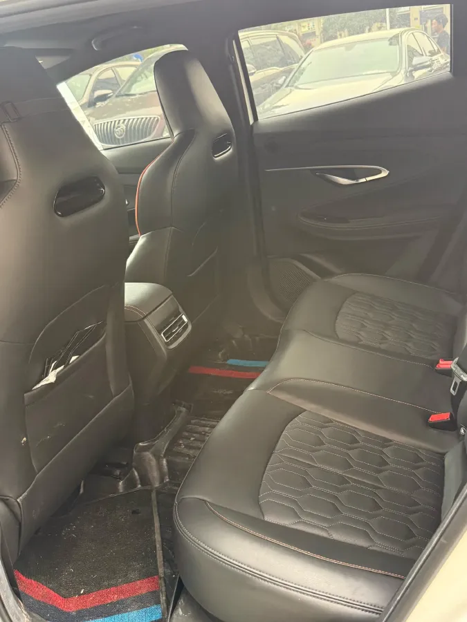 2022 ChangAn UNI-T 1.5T 188HP L4 7DCT,autocango,china used car exporter,china ev exporter,chinese used car exporter,chinese used ev exporter