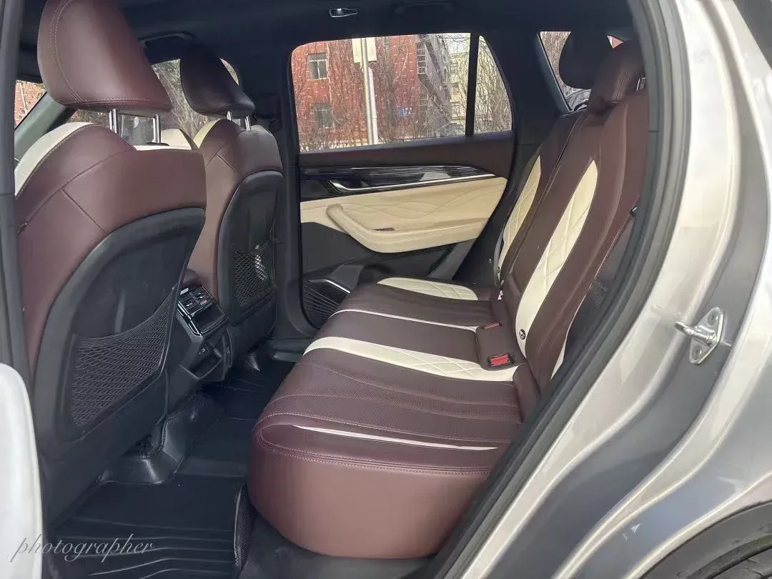 2021 Geely Monjaro 2.0T 218HP L4 7DCT,autocango,china used car exporter,china ev exporter,chinese used car exporter,chinese used ev exporter