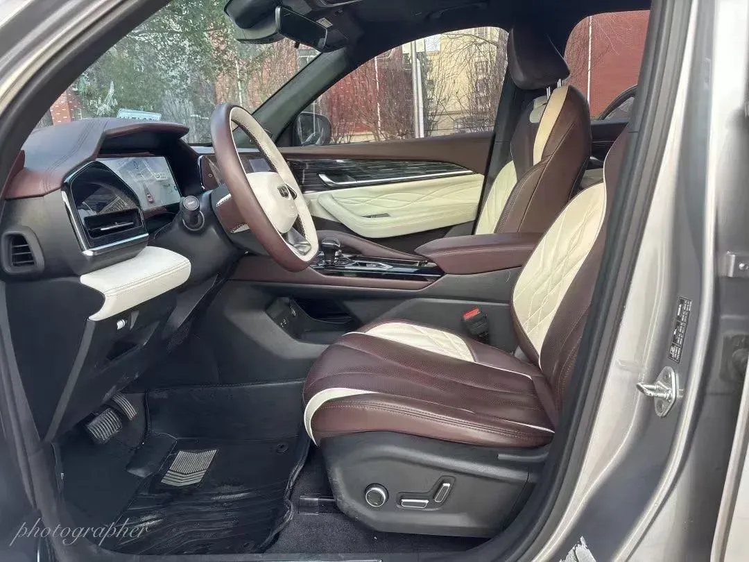 2021 Geely Monjaro 2.0T 218HP L4 7DCT,autocango,china used car exporter,china ev exporter,chinese used car exporter,chinese used ev exporter