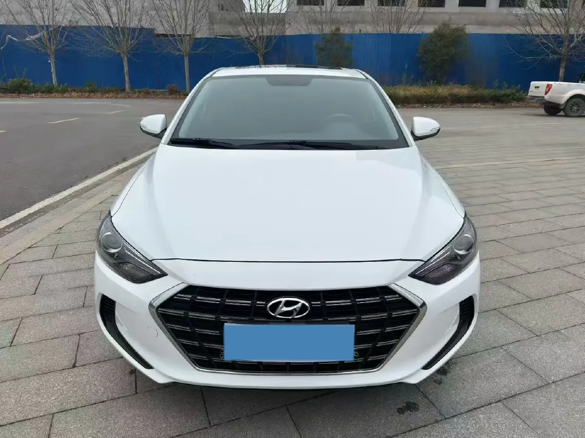 2020 Hyundai Elantra 1.5L 115HP L4 CVT,autocango,china used car exporter,china ev exporter,chinese used car exporter,chinese used ev exporter