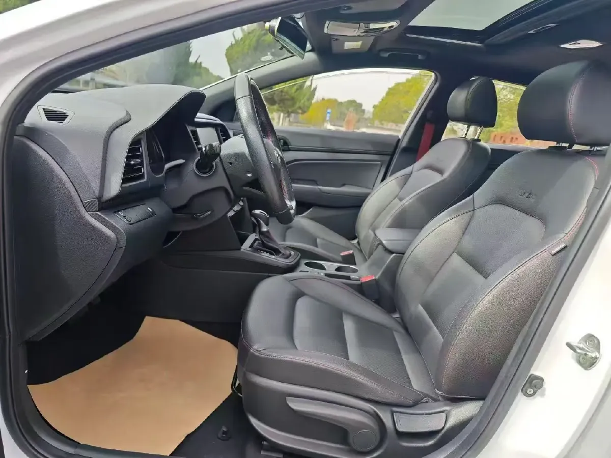 2020 Hyundai Elantra 1.5L 115HP L4 CVT,autocango,china used car exporter,china ev exporter,chinese used car exporter,chinese used ev exporter