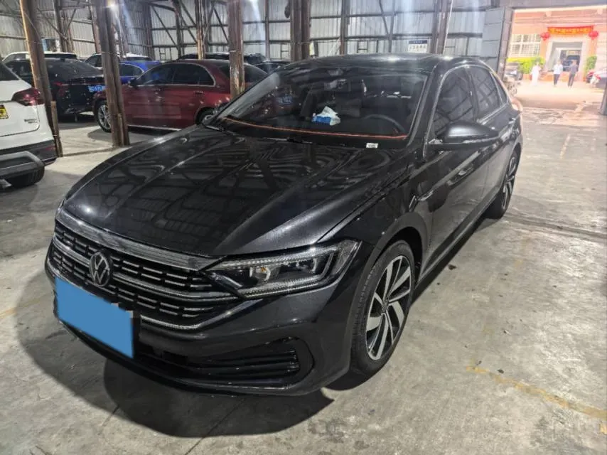 2025 Volkswagen Sagitar 1.5T 160HP L4 7DCT,autocango,china used car exporter,china ev exporter,chinese used car exporter,chinese used ev exporter