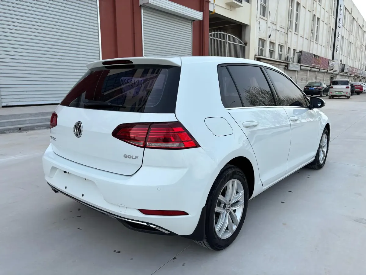2018 Volkswagen Golf 1.6L 110HP L4 6AT,autocango,china used car exporter,china ev exporter,chinese used car exporter,chinese used ev exporter
