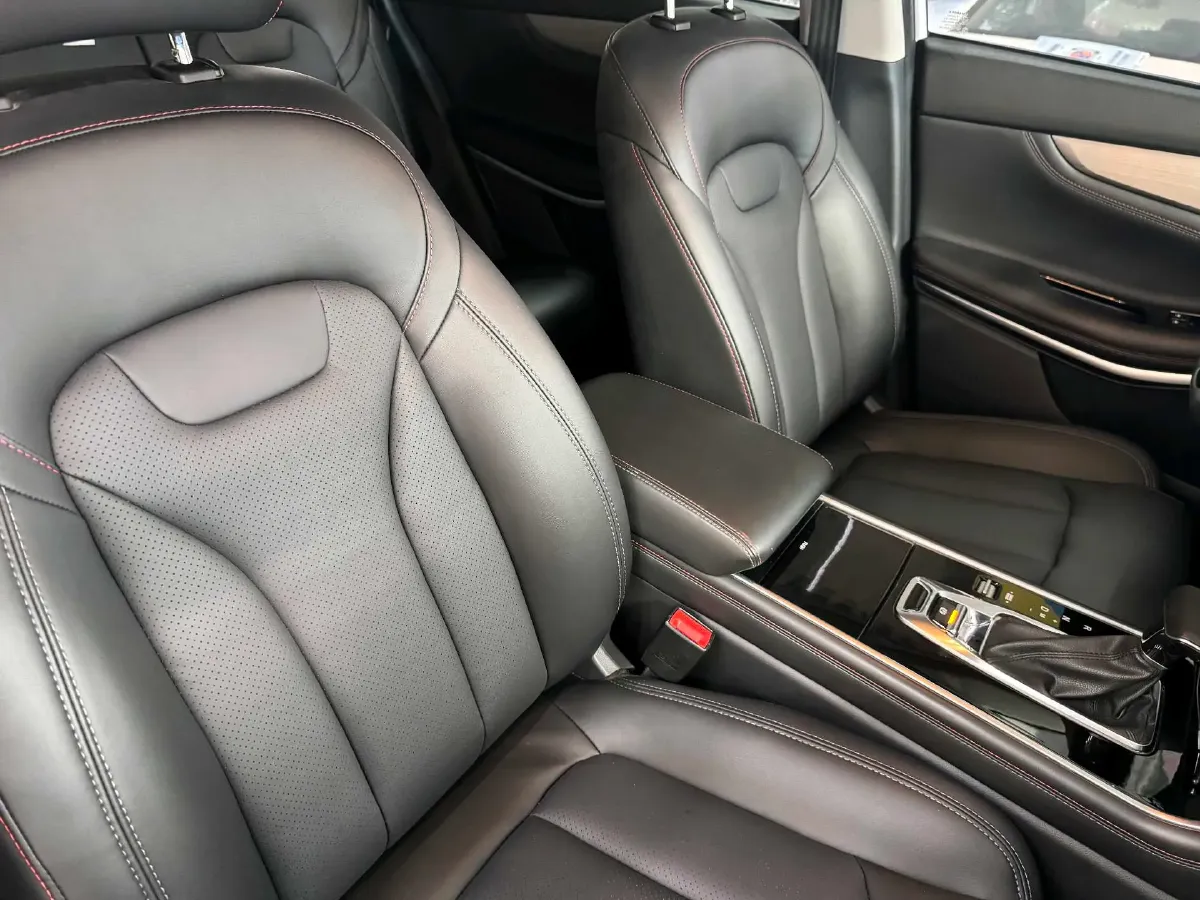 2020 ChangAn CS75 1.5T 178HP L4 7DCT,autocango,china used car exporter,china ev exporter,chinese used car exporter,chinese used ev exporter