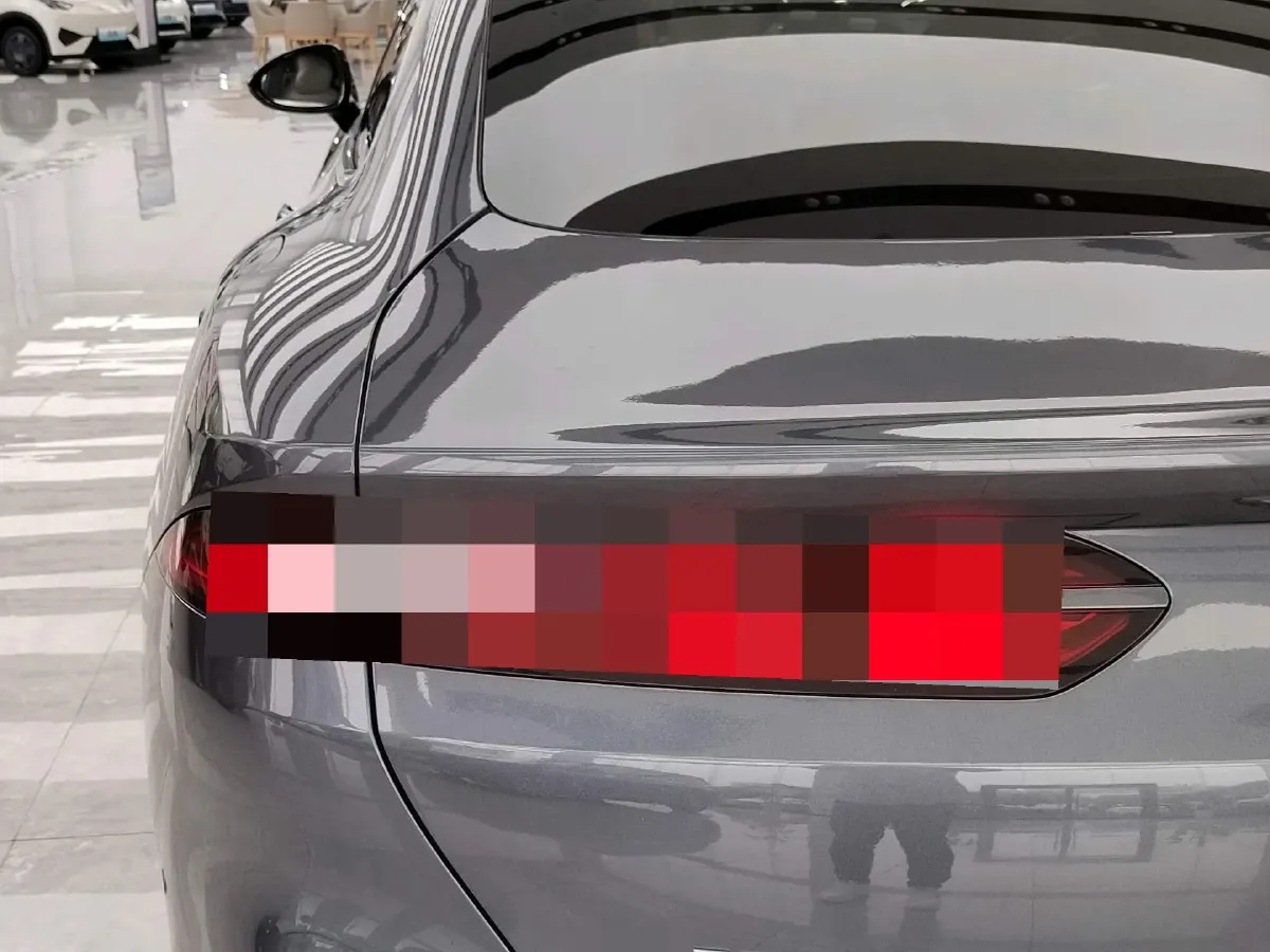 2024 Denza DenzaZ9 2.0T 207HP L4 E-CVT PHEV 38.5KWH,autocango,china used car exporter,china ev exporter,chinese used car exporter,chinese used ev exporter