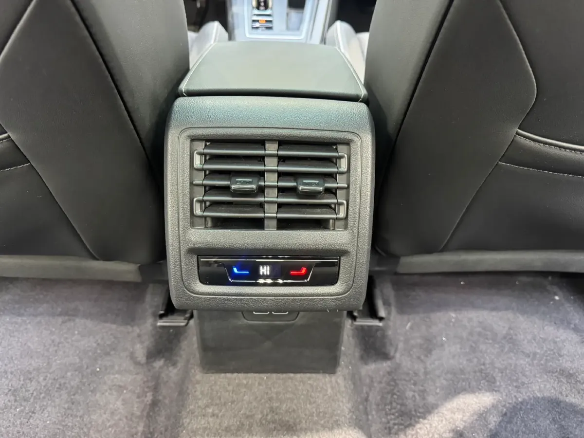 2021 Volkswagen Golf 1.4T 150HP L4 7DCT,autocango,china used car exporter,china ev exporter,chinese used car exporter,chinese used ev exporter