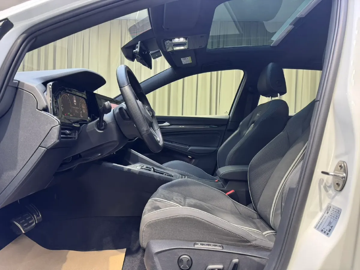 2021 Volkswagen Golf 1.4T 150HP L4 7DCT,autocango,china used car exporter,china ev exporter,chinese used car exporter,chinese used ev exporter