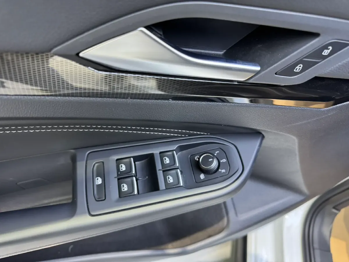 2021 Volkswagen Golf 1.4T 150HP L4 7DCT,autocango,china used car exporter,china ev exporter,chinese used car exporter,chinese used ev exporter